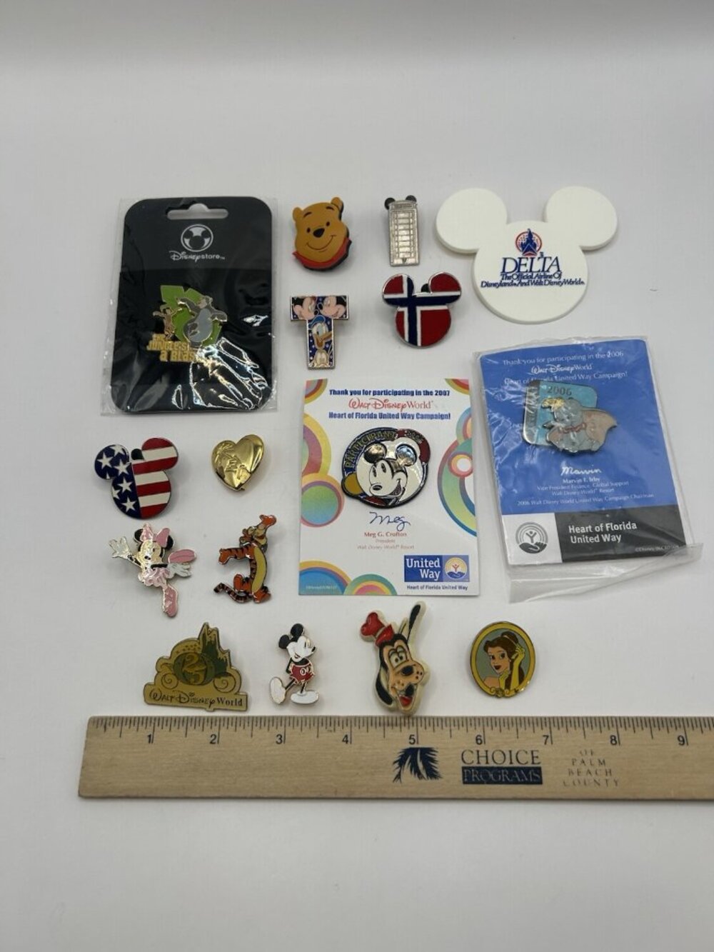 Lot of 16 Disney Trading Pins Mickey Pooh Tigger Minnie WDW Delta Mixed Vintage - Picture 6 of 16